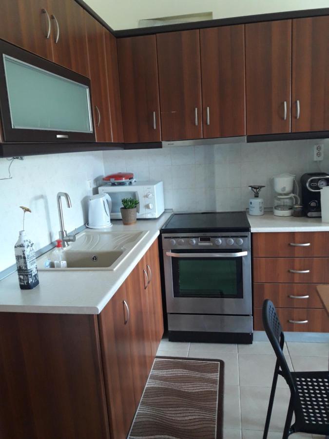 M&J Apartments ニキティ エクステリア 写真